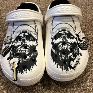 Luke combs crocs